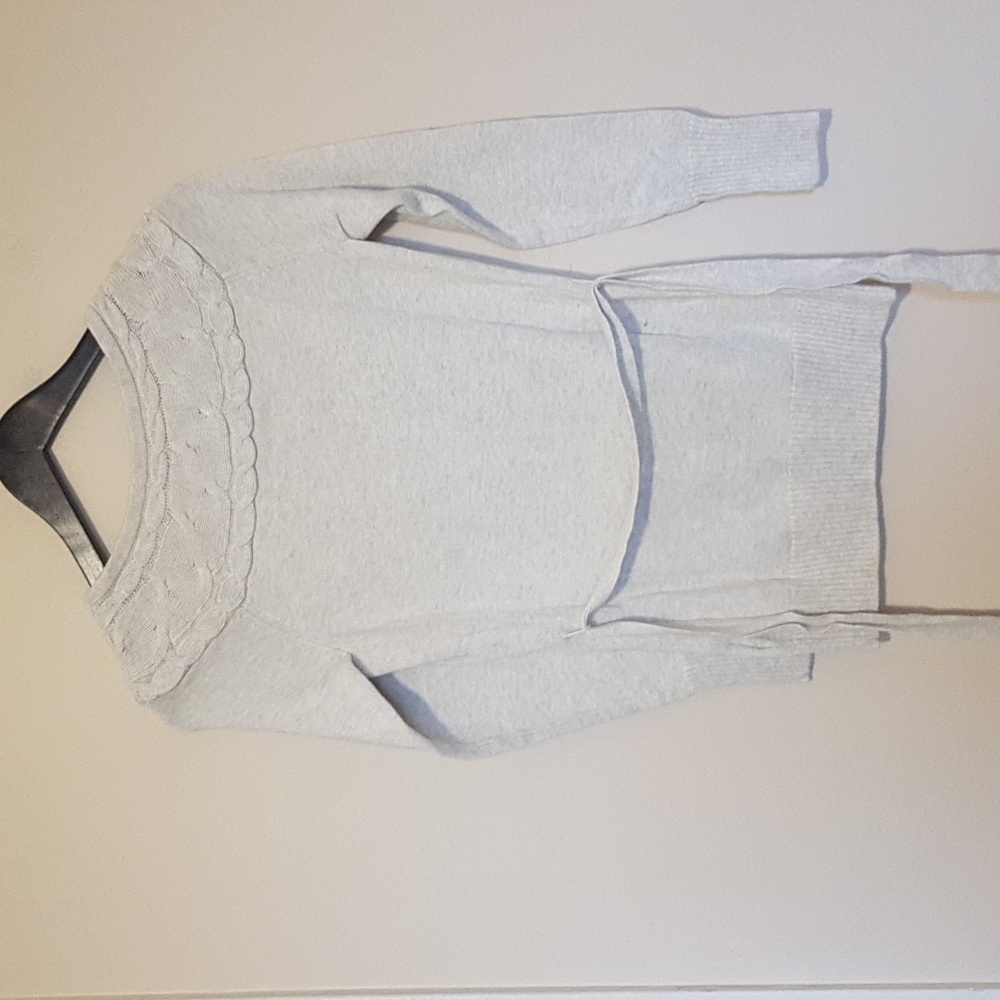 *SOLD*  RW&CO. grey knit neckline detail with belt long sleeve sweater sz S - Picture 7 of 7